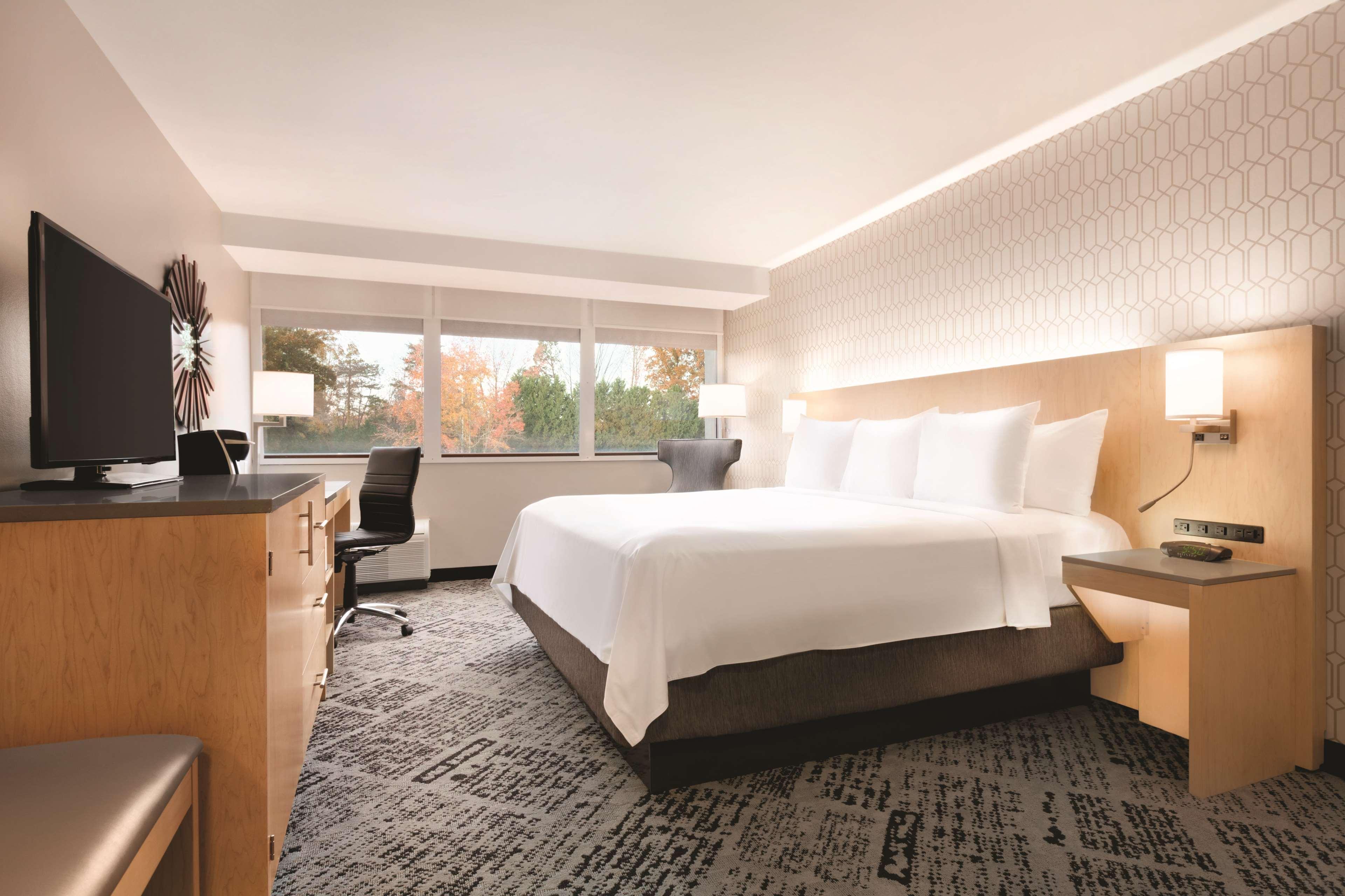Radisson Hotel Charlotte Airport Екстериор снимка