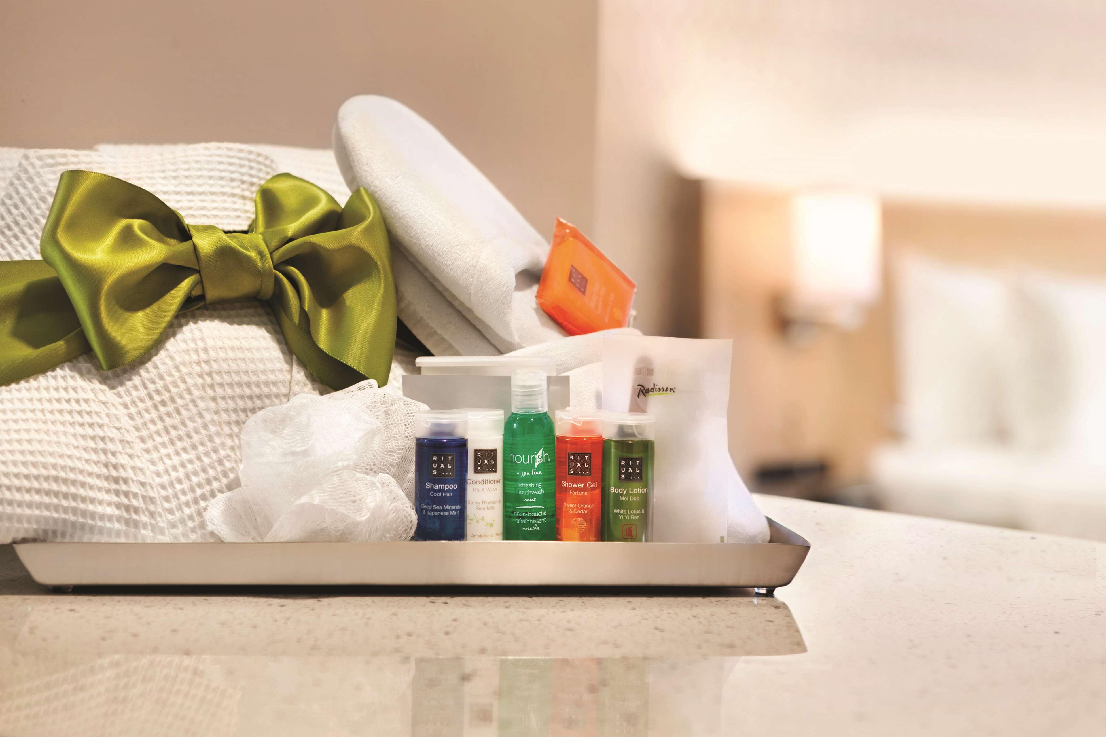 Radisson Hotel Charlotte Airport Екстериор снимка